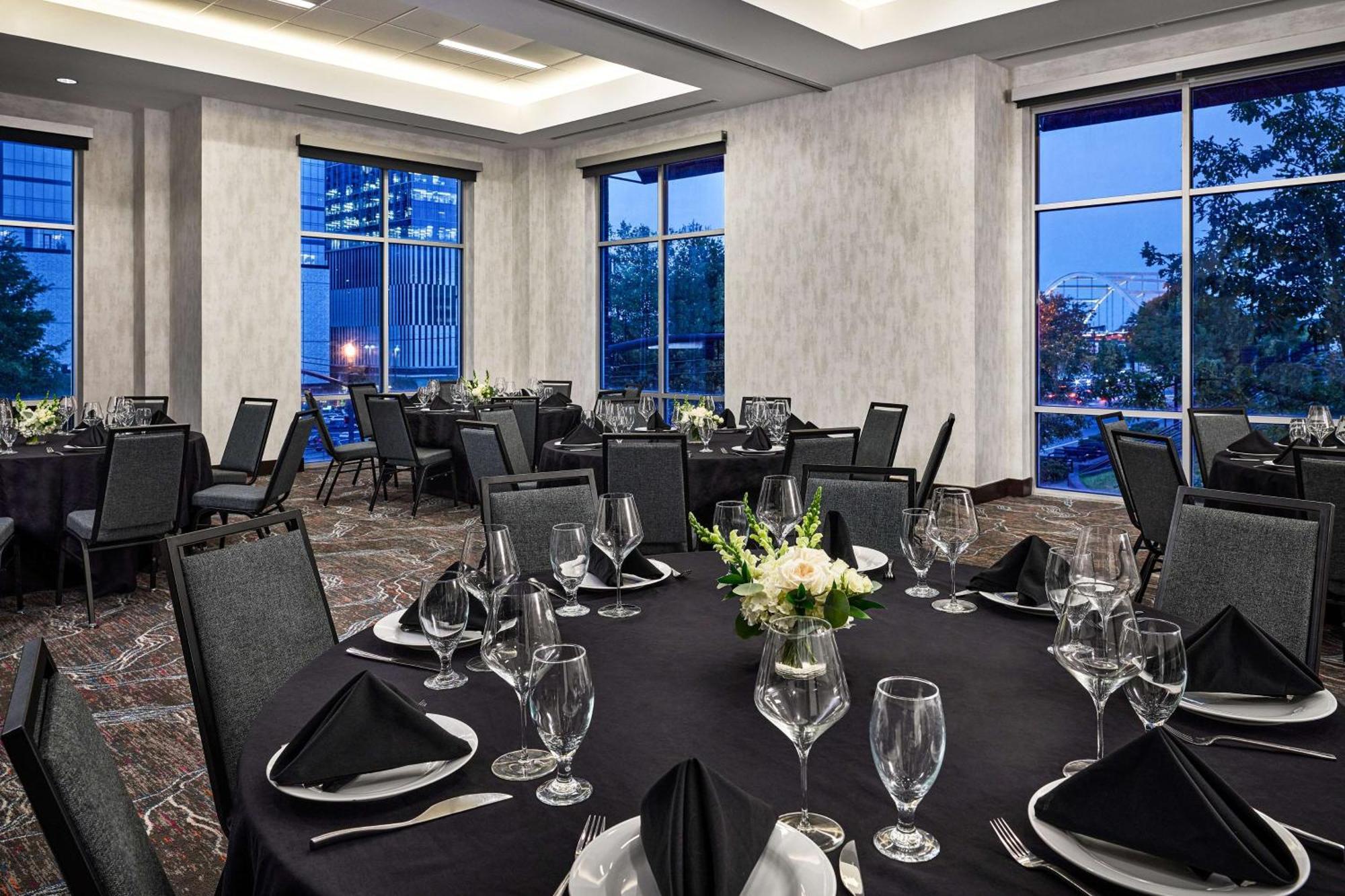 Hilton Garden Inn Nashville Downtown Convention Center Ngoại thất bức ảnh