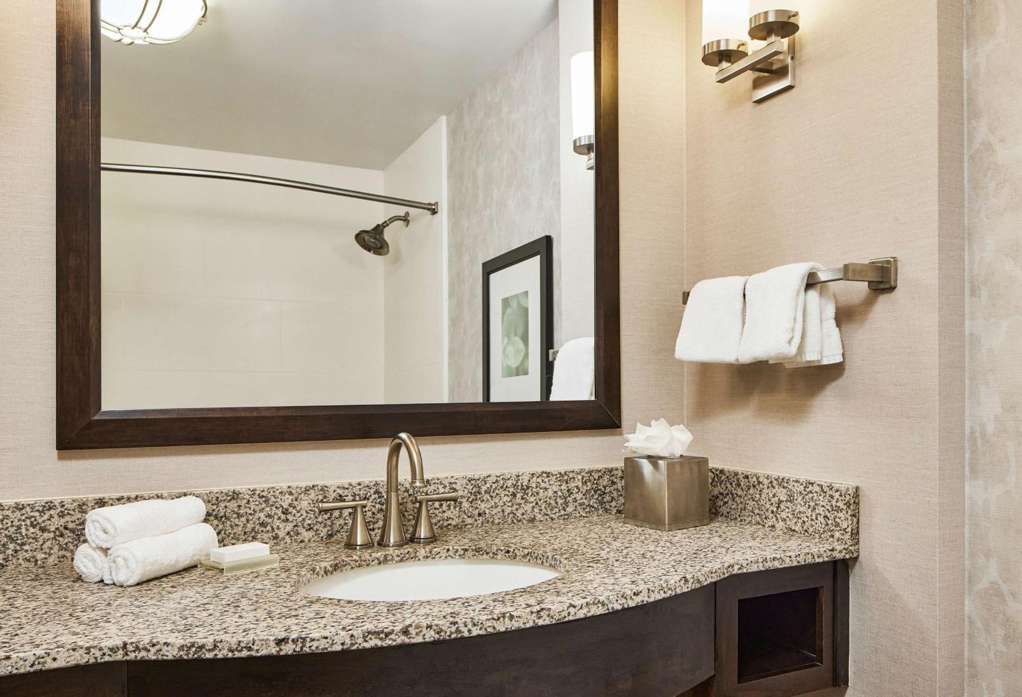 Hilton Garden Inn Nashville Downtown Convention Center Ngoại thất bức ảnh